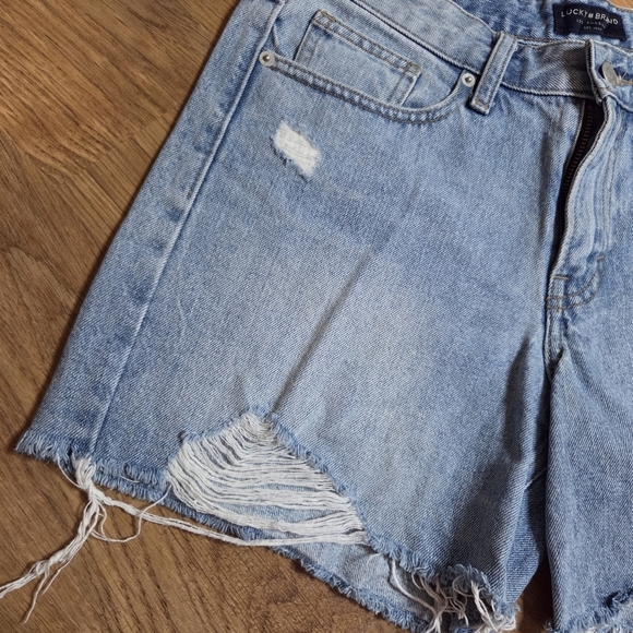 Lucky Brand Blue Distressed Jean Shorts, Size 6/28 - Picture 2 of 8